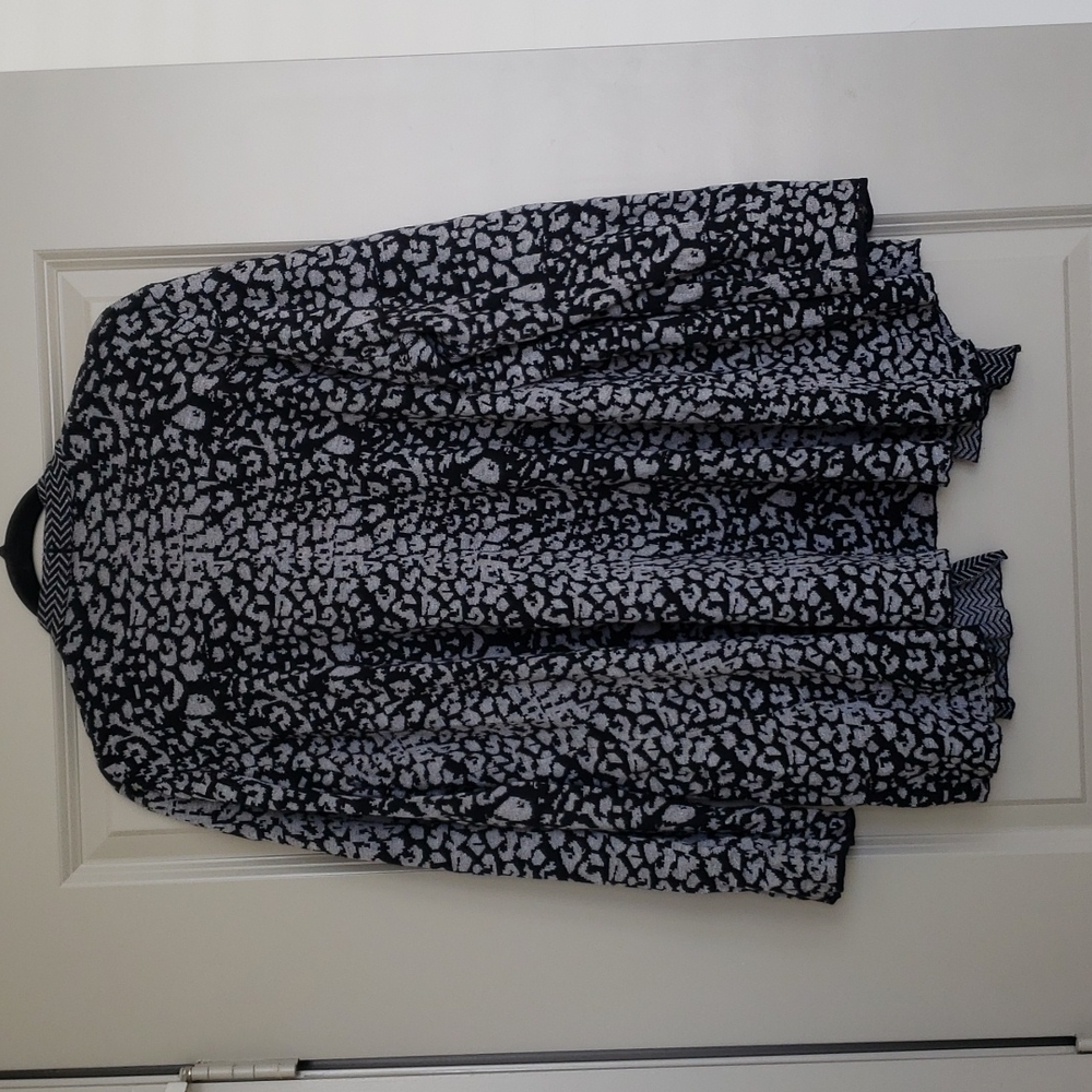 Leopard Print Cardigan - Picture 5 of 6